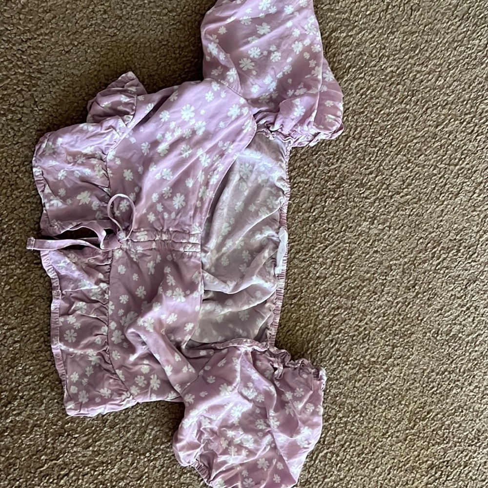 Purple and White flowered shirt, Size small, Brand: Elodie